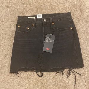 Levi’s Jean Skirt - Black